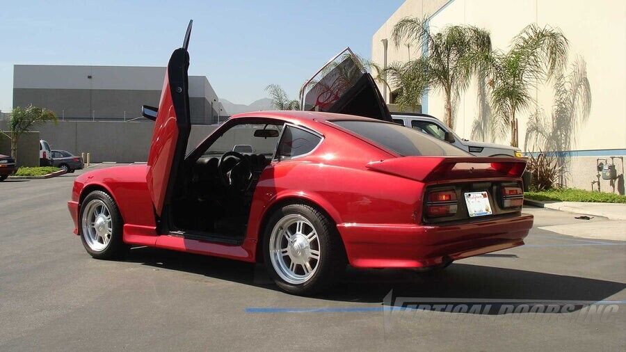 Compatible With Nissan 280Z 1975 Bolt on Lambo Doors Vertical Doors Inc Kit